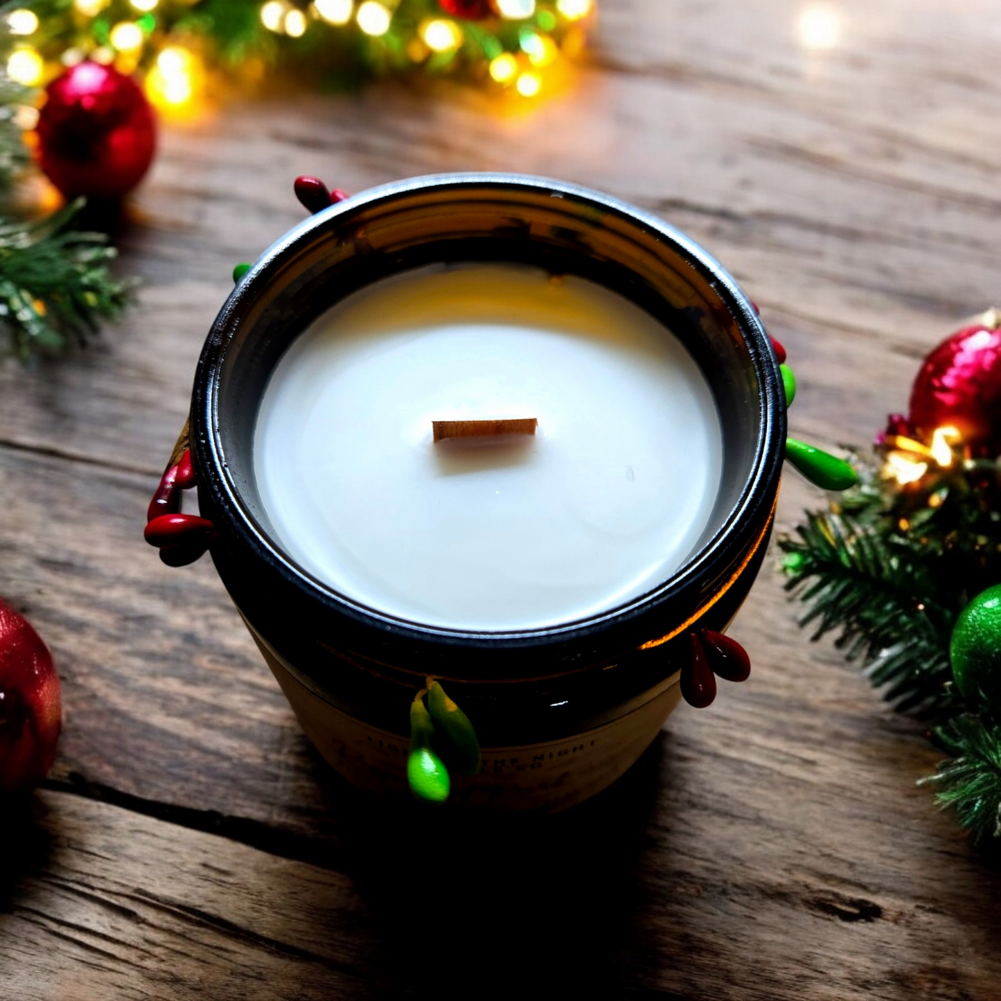 Very Merry Cranberry Wood Wick Candle